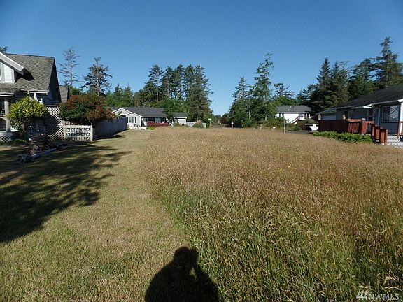 5th image of 632 Chinook Ave SE