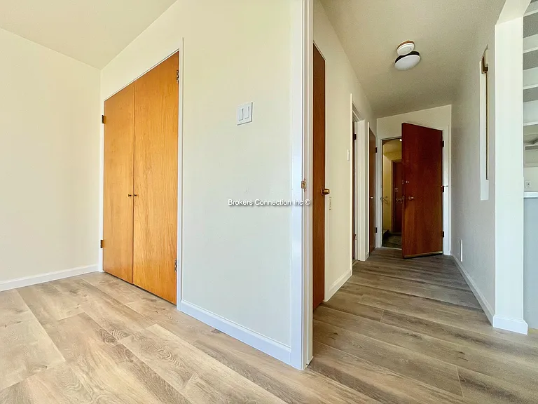 3511 Taraval St #4 — Photo 14