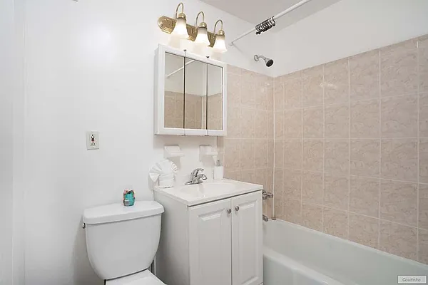Rented by Charles Coutinho LLC | media 11