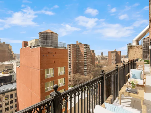 252 West 30th Street 12 image 3 of 20