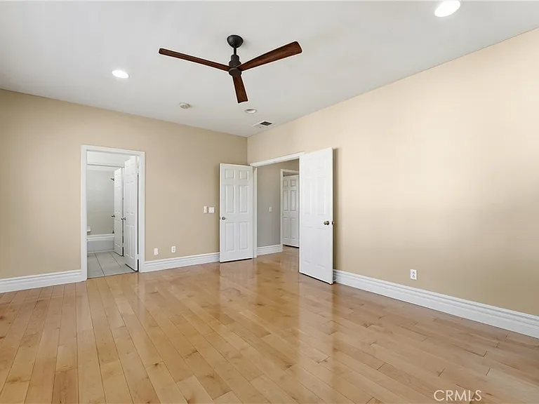 2536 Brennen Way — Photo 47