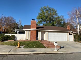 25853 Alegro Dr, Santa Clarita, CA 91355