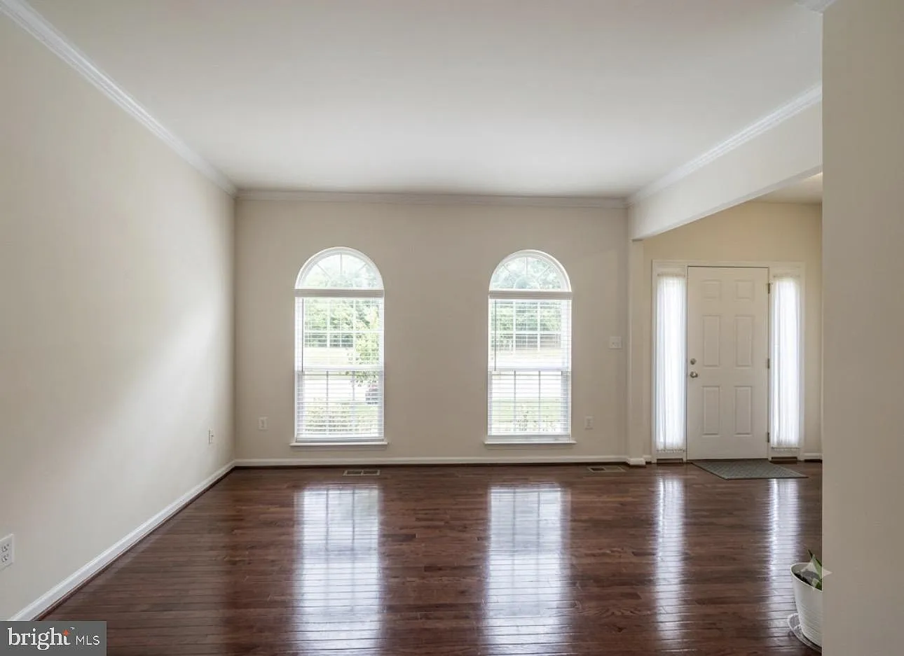 4 bed, 3.5 bath, 3012 sqft, $2,999 — Photo 3