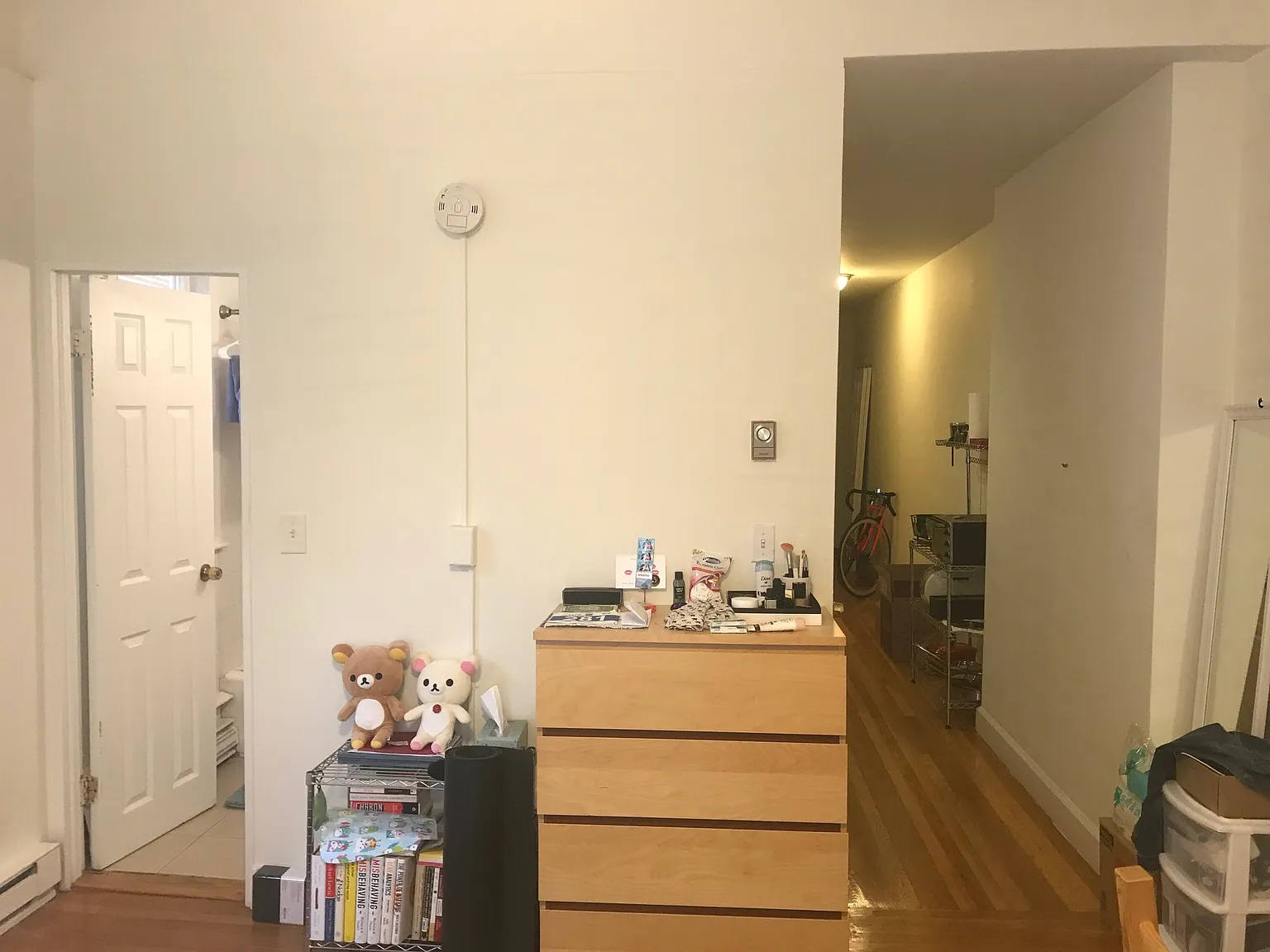 Studio, 10 sqft, $2,400 — Photo 4