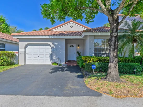 1363 Seagrape Cir, Weston, FL 33326