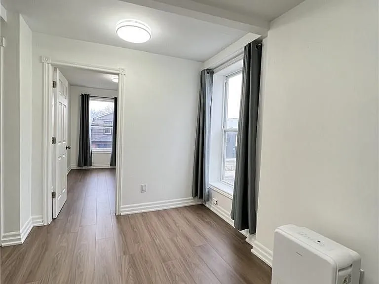 1164 Cannon St E #UPPER — Photo 6