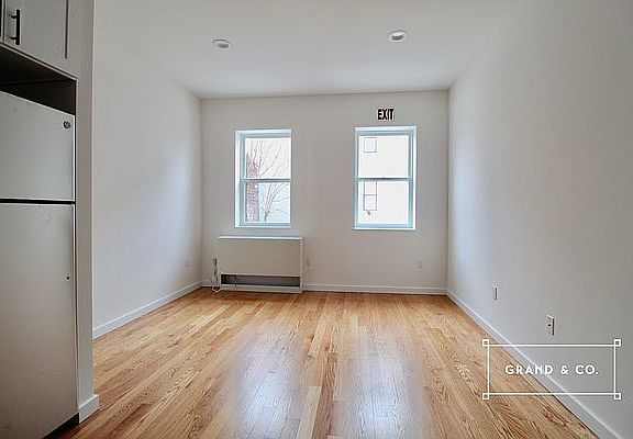 2nd image of 427 Knickerbocker Ave #2C