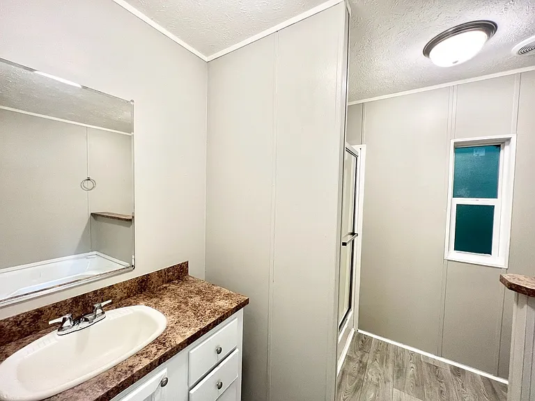 7631 Dallas Hwy — Photo 20
