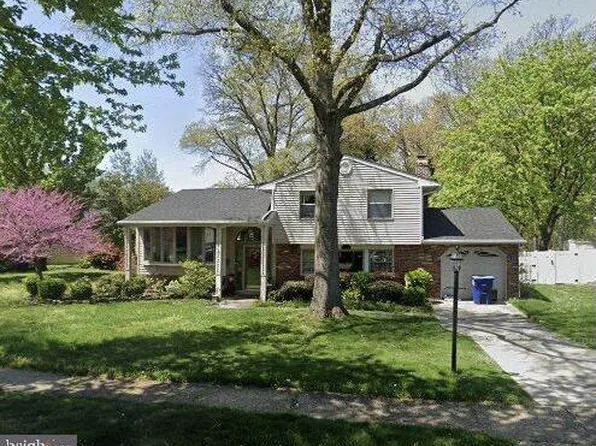 21 Purdue Dr, Riverside, NJ 08075