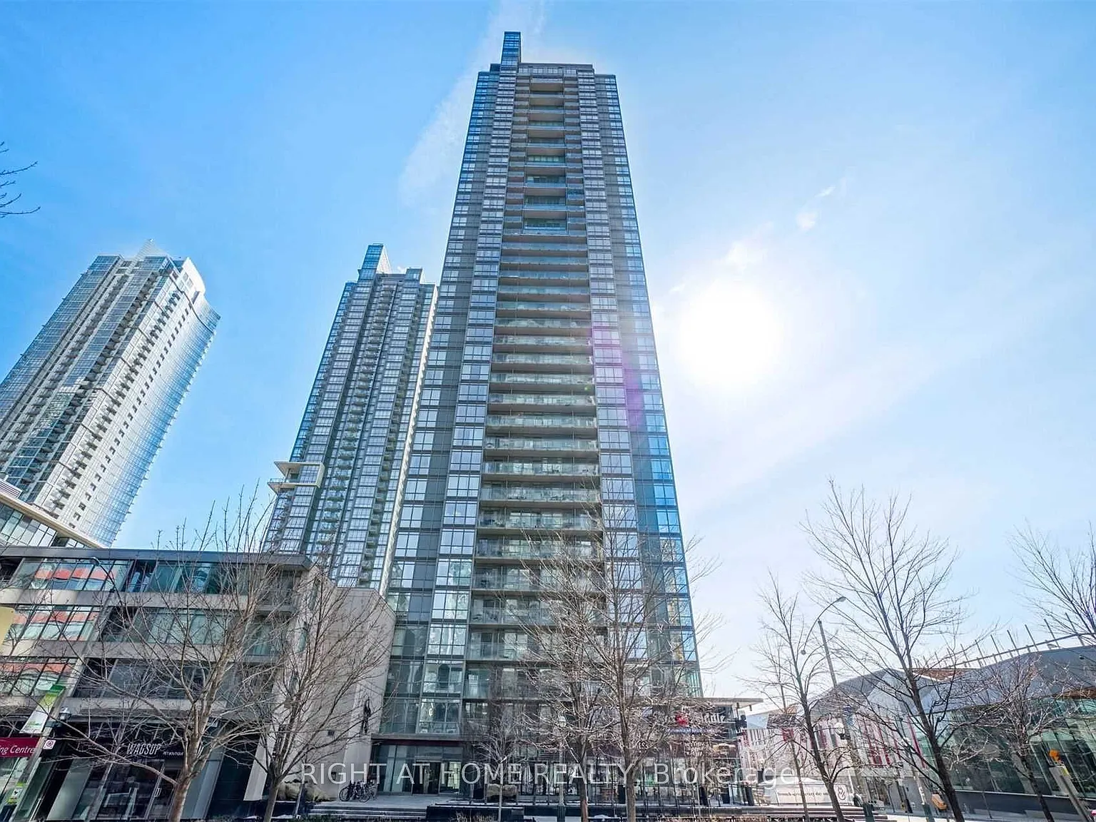 2 bed, $2,695 — Photo 1