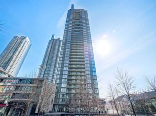 15 Fort York Blvd W #1101, Toronto, ON M5V 3Y4