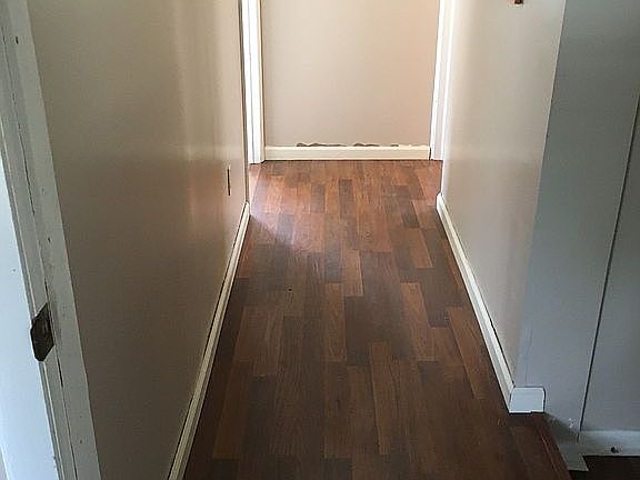 Hallway to bath & 2nd bath