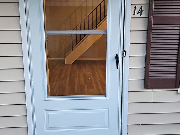 4th image of 14 Heron Way N #14