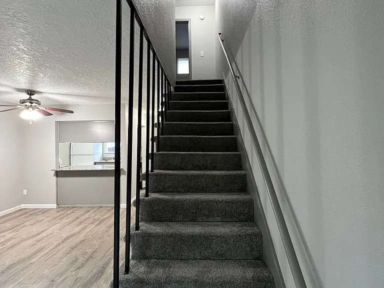 Powell Butte Townhomes — Photo 38