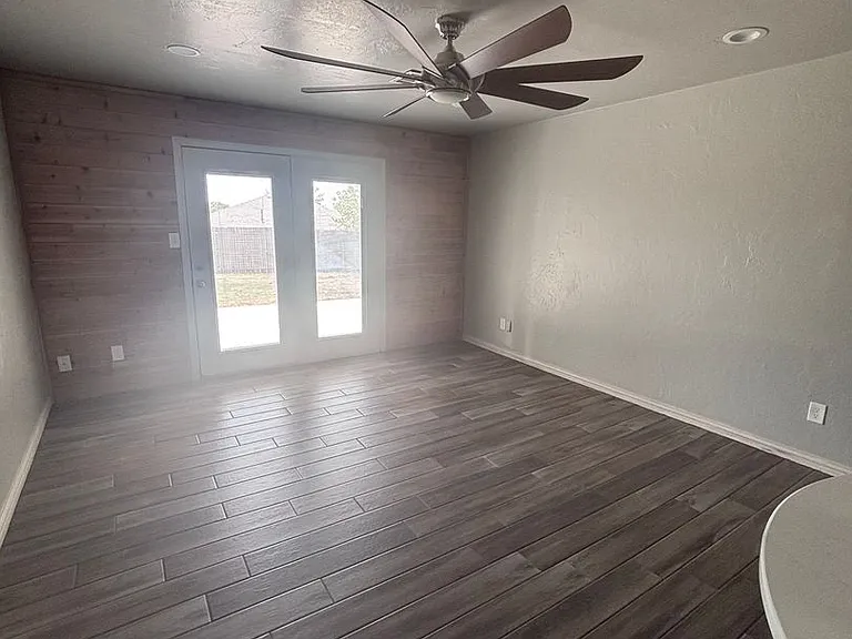 1434 Princeton Cir — Photo 6