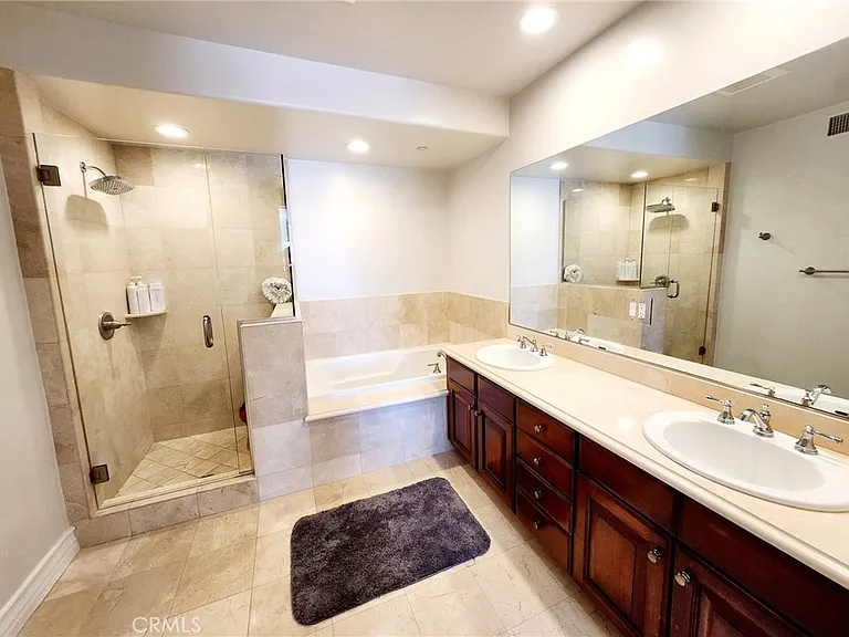 1920 Malcolm Ave #401 — Photo 19
