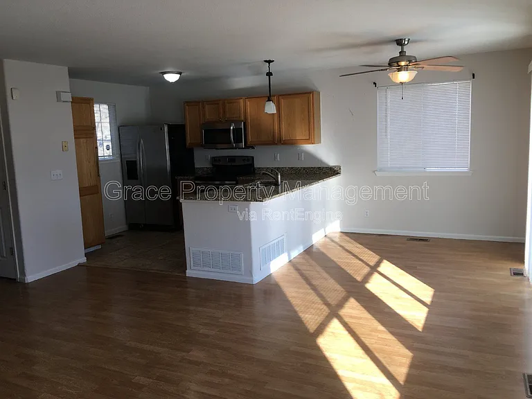 574 W 91st Dr — Photo 3