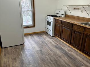 62 Oak Hill School Rd #1, Pownal, VT 05261