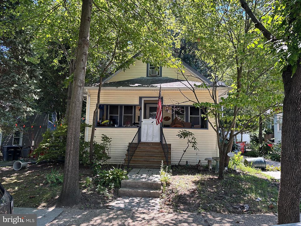 2nd image of 58 E Greenwood Ave