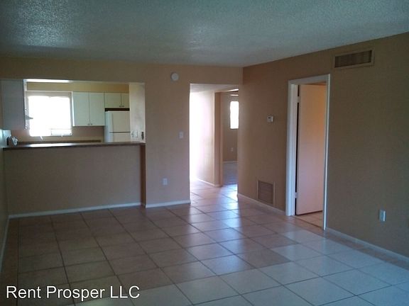 3rd image of 164 Scottsdale Sq #164
