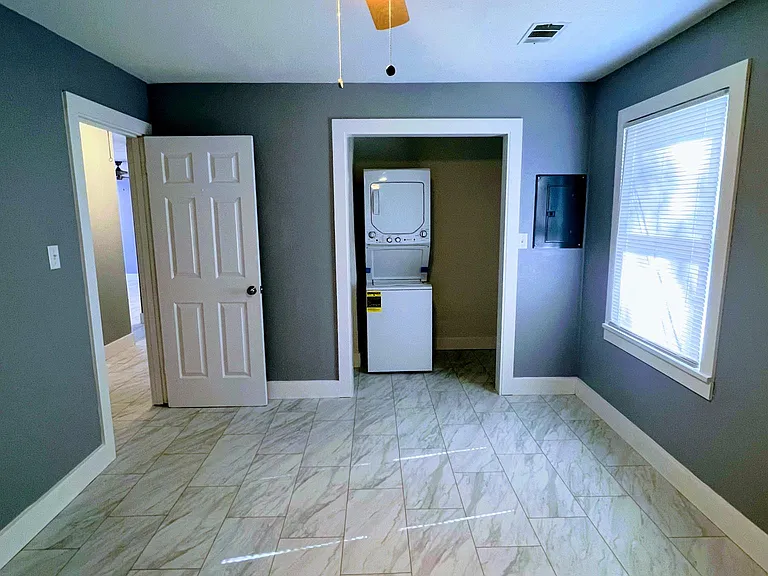 907 Poplar Ave — Photo 19