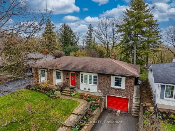 16 Rosemore Rd, Saint Catharines, ON L2S 1A8