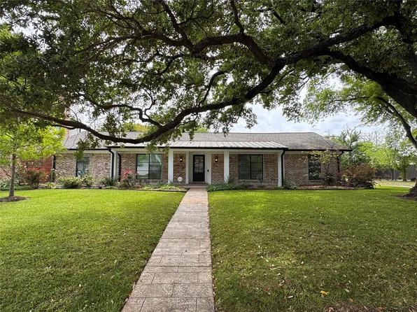 6261 Inwood Dr, Houston, TX 77057