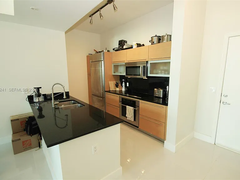 950 Brickell Bay Dr #5000 — Photo 9