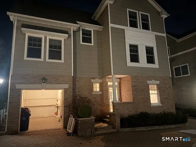 Building Photo - 88 Maple Tree Ave #E