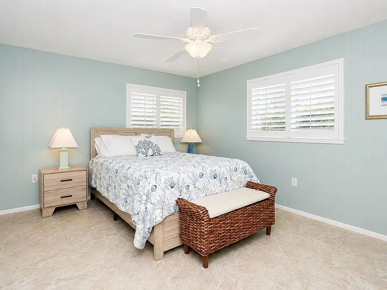 2876 Captiva Dr — Photo 15