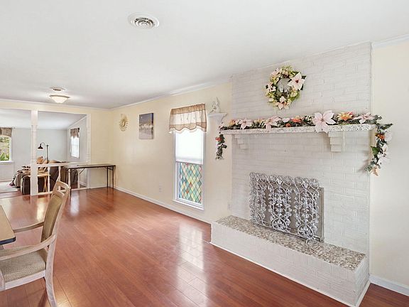 4th image of 4469 Outwood Dr