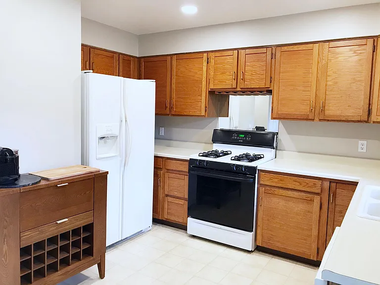 401 Pheasant Run — Photo 10