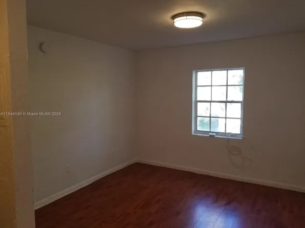 3615 Thomas Ave APT 11, Miami, FL 33133