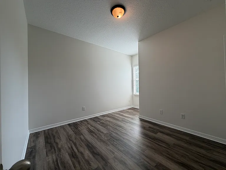 1018 Capitol Hill Ct — Photo 13