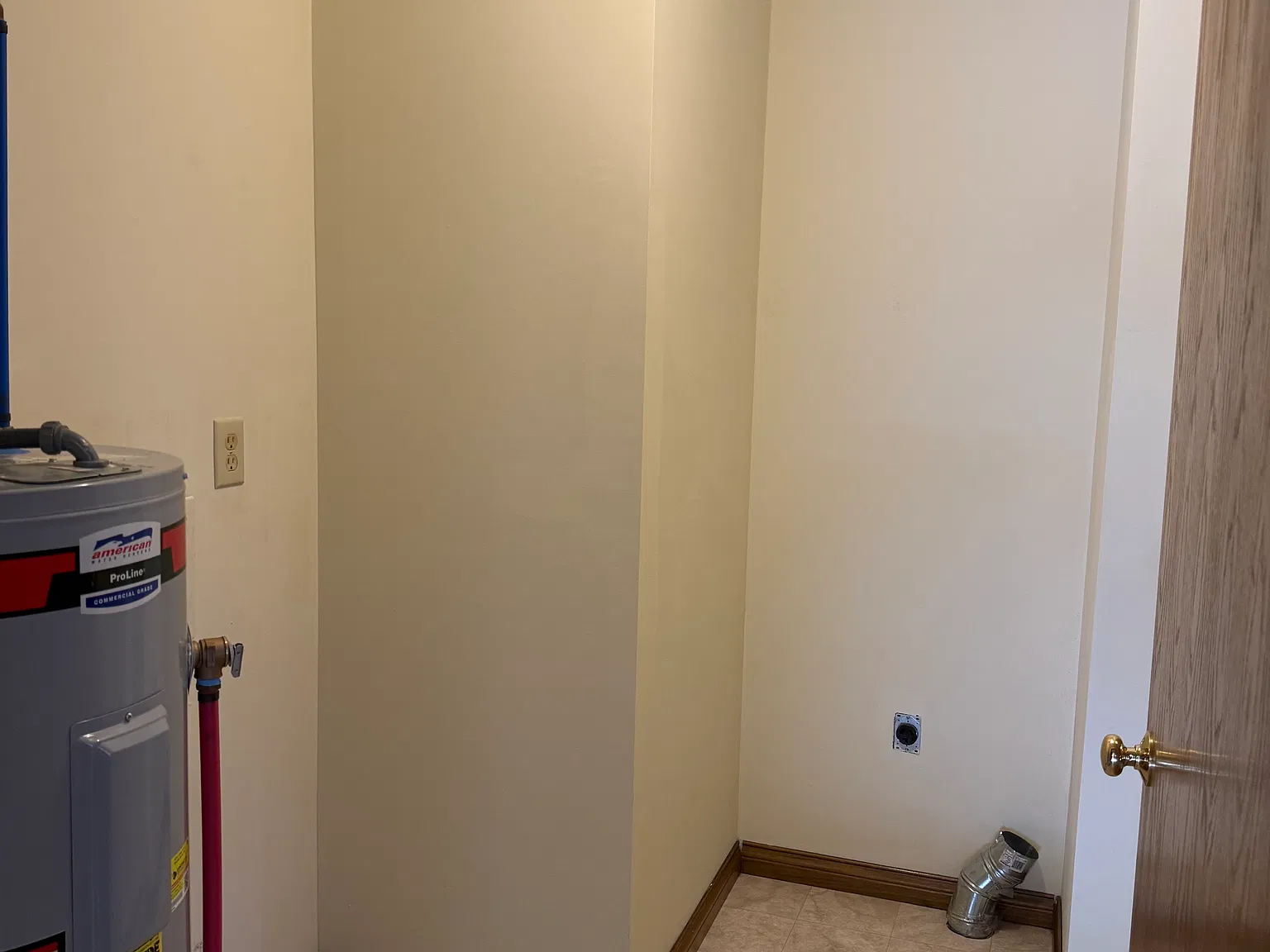 2 bed, 800 sqft, $1,275 — Photo 1