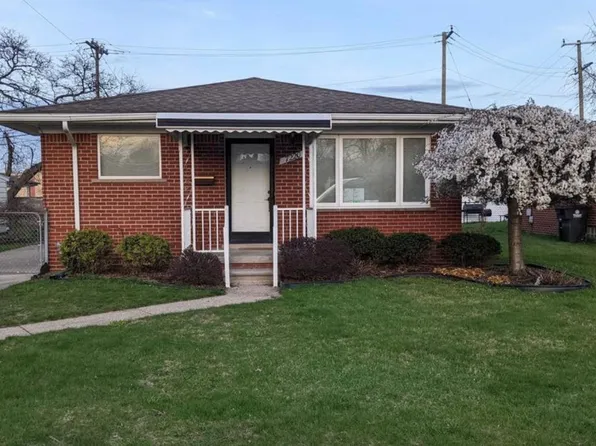 7220 E Frumin Ct, Westland, MI 48185