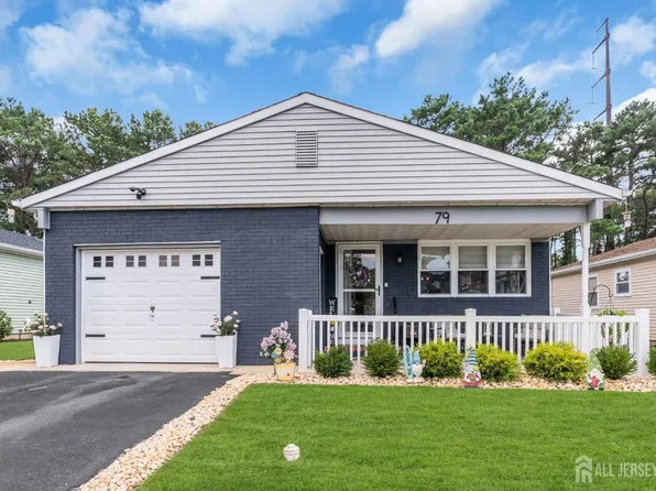 79 San Carlos St, Toms River, NJ 08757