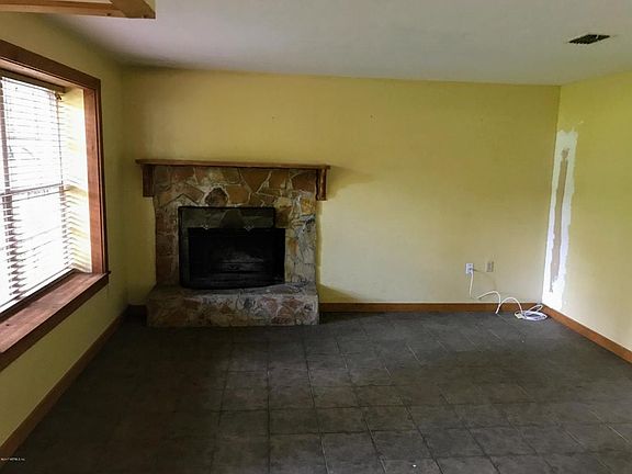 5th image of 6608 Woodland Dr