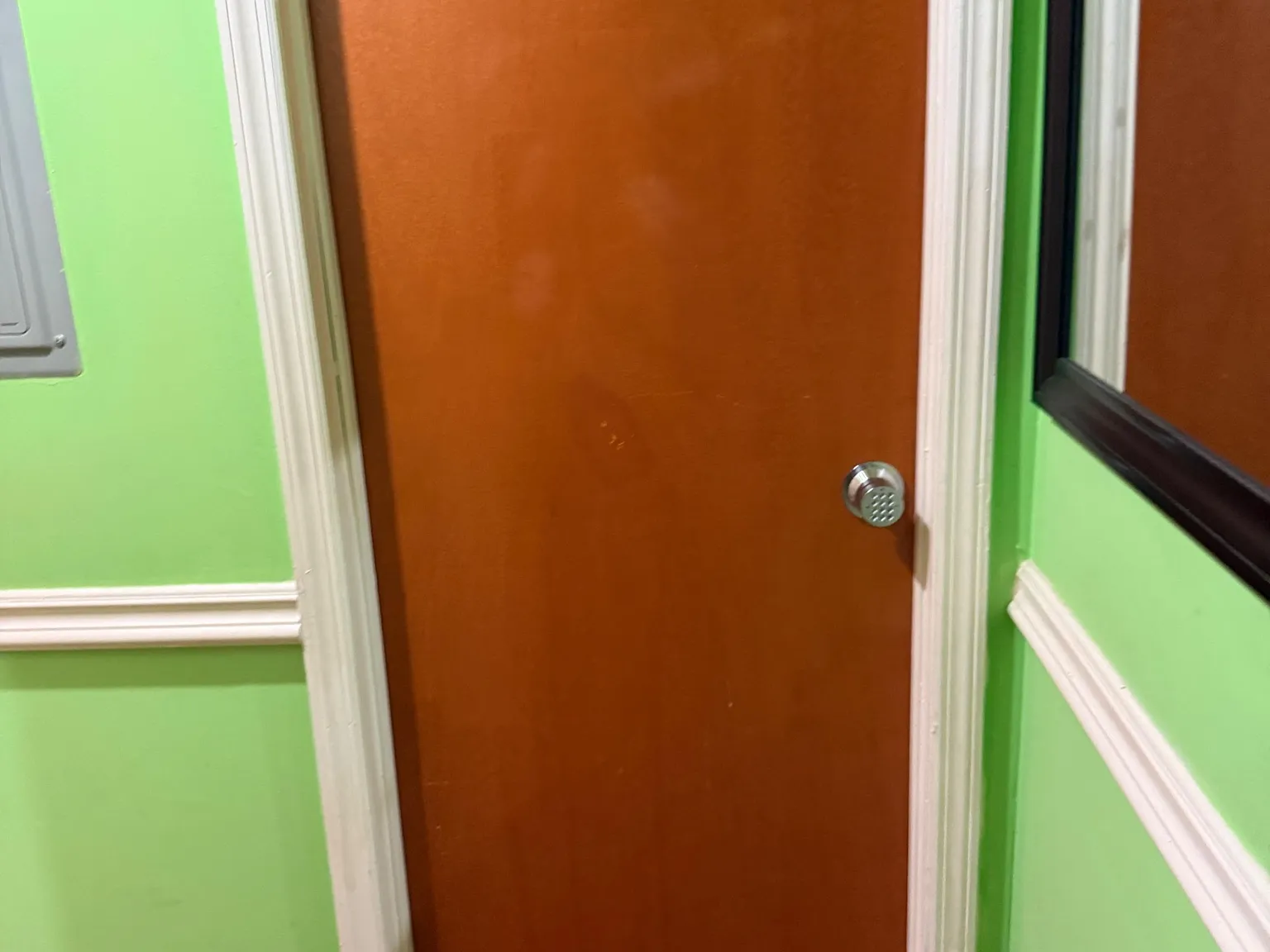 2 bed, 1.0 bath, 180 sqft, $2,503 — Photo 3