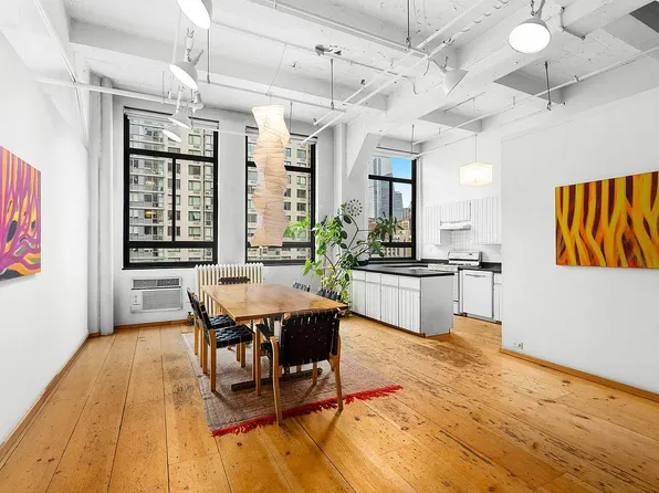 348 W 38th St APT 9B, New York, NY 10018