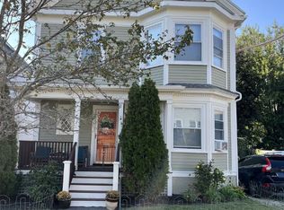 4 Charles St APT 2, Salem, MA 01970