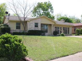 6211 Songwood Dr, Dallas, TX