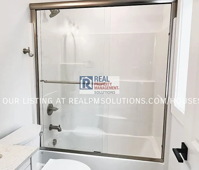 585 NE 113th Ave #585B — Photo 15