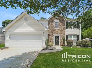 5930 Pennycross Ln, Charlotte, NC 28216
