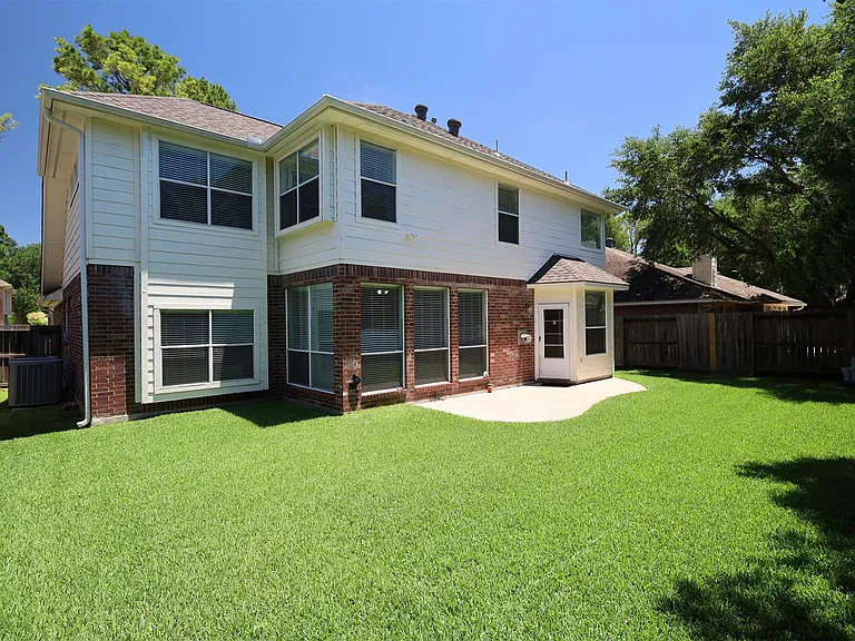18123 Somerset Knolls Ct — Photo 31