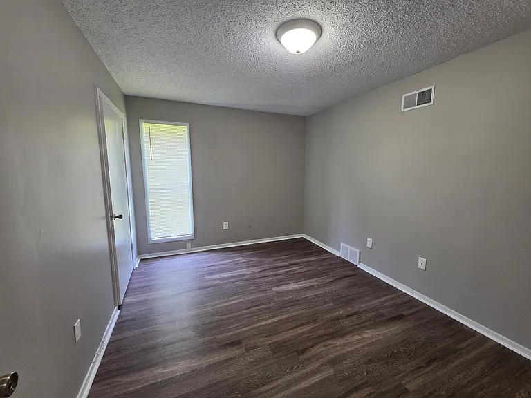 6369 Golden Park Dr — Photo 15
