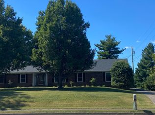 630 N Spalding Ave, Lebanon, KY 40033