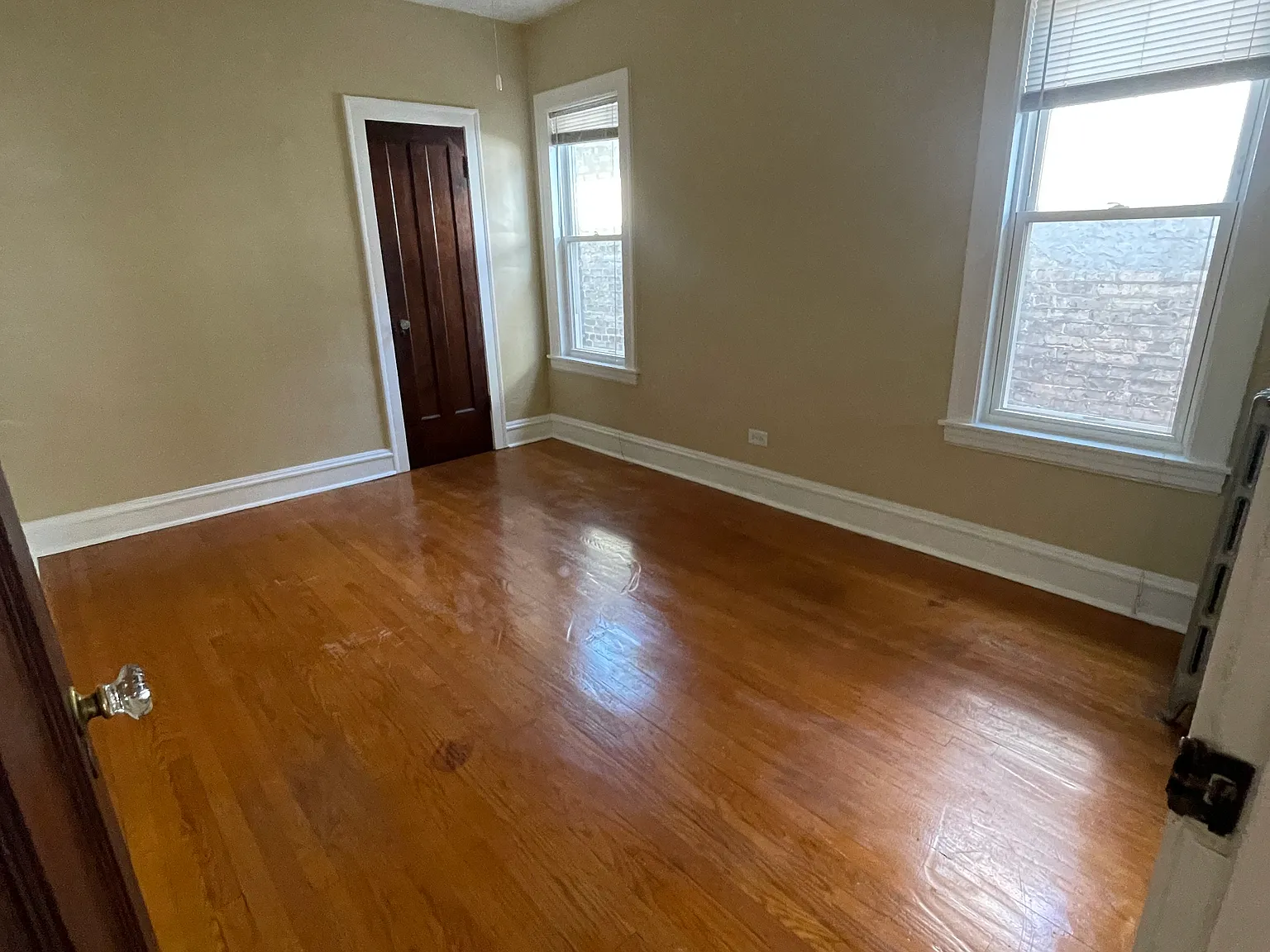 3 bed, 1.5 bath, 1200 sqft, $2,800 — Photo 3