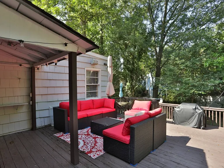 1190 Atlantic Dr NW — Photo 45