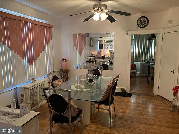 3rd image of 1054 Serrill Ave